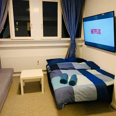 Lägenhet + Free Bikes&big Tv
